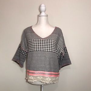 Gypsy 05 Global Village V-Neck Top Black Cream Small